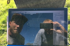 Jens Schärer vermisst monatlich unser Schneedepot im Rahmen seiner Masterarbeit