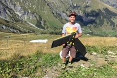 Jens Schärer vermisst monatlich unser Schneedepot im Rahmen seiner Masterarbeit